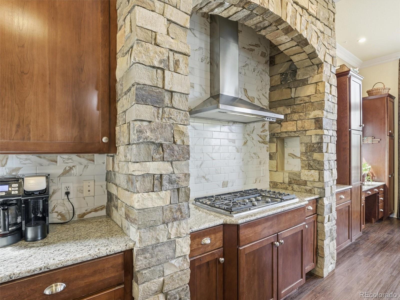 6945 S Robertsdale Way Aurora CO 80016