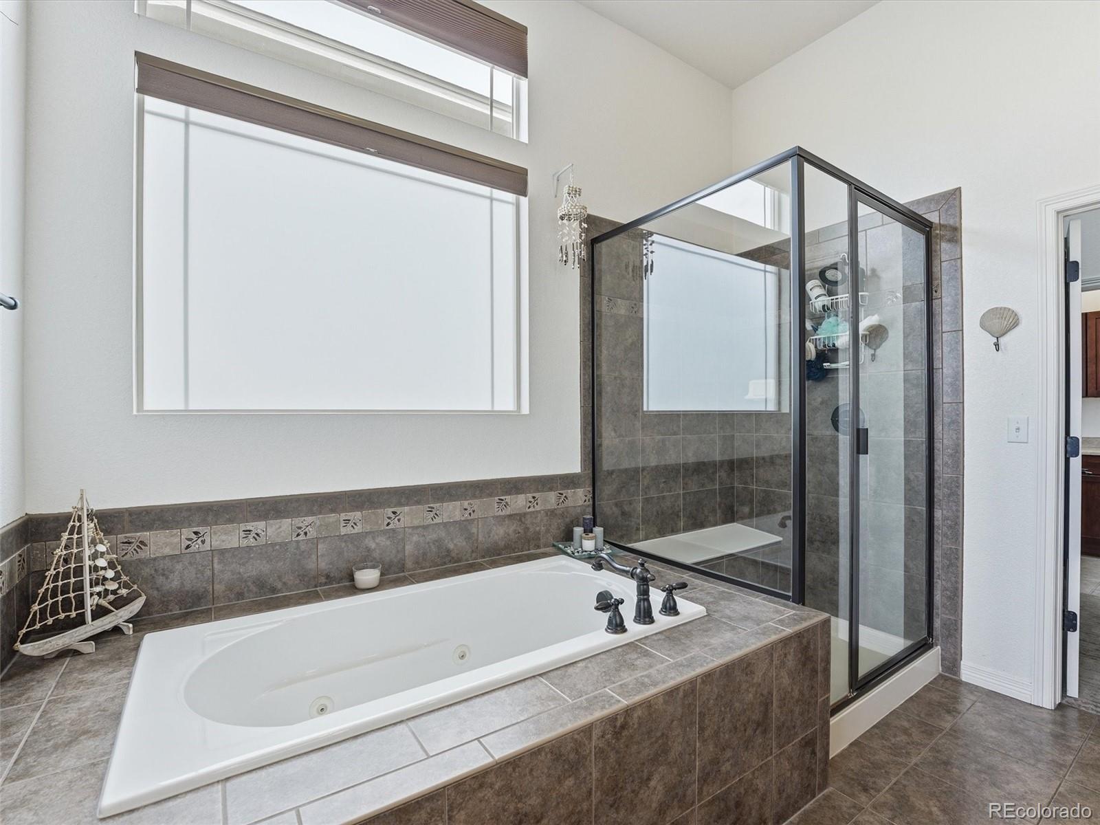 6945 S Robertsdale Way Aurora CO 80016