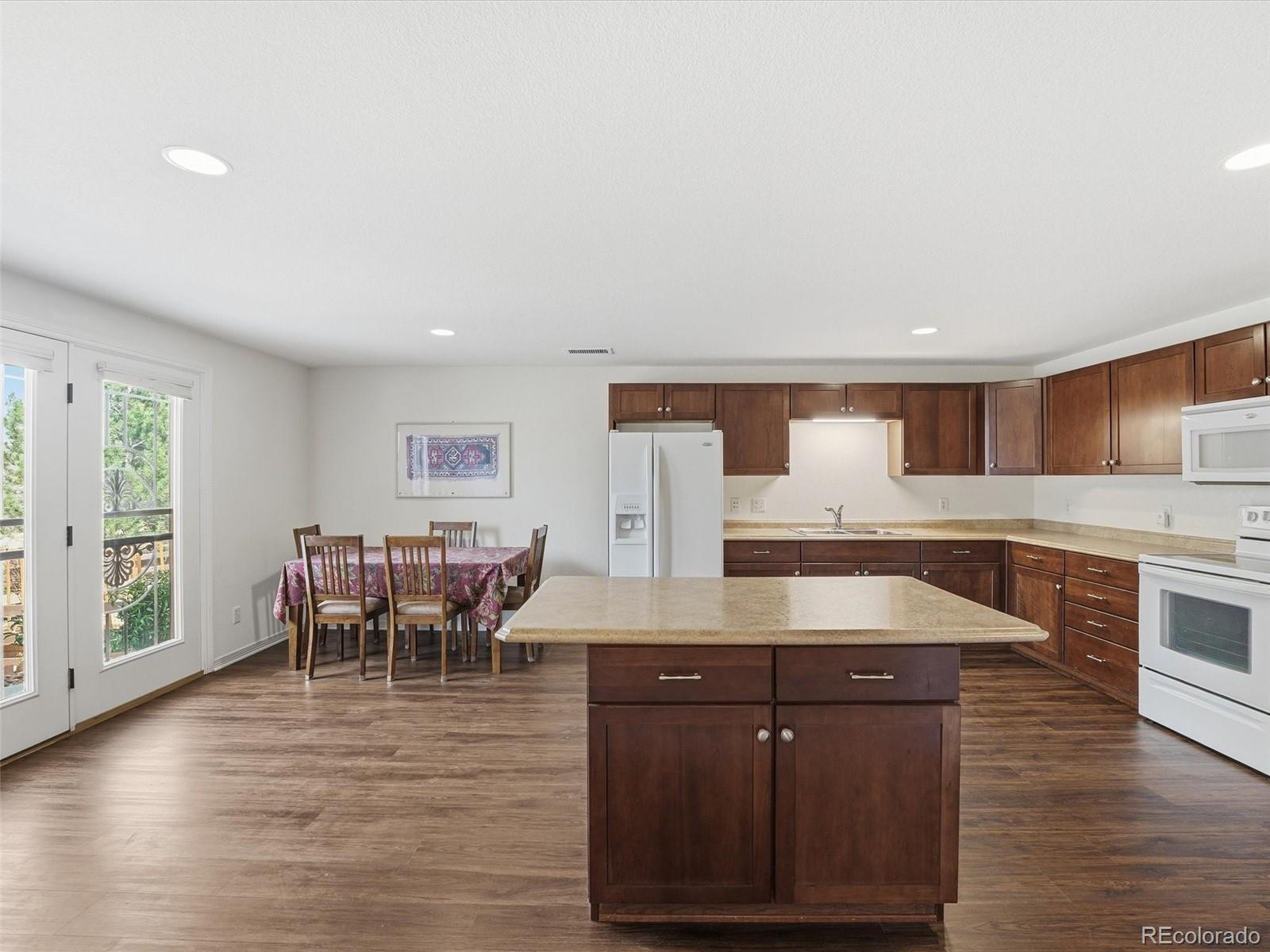 6945 S Robertsdale Way Aurora CO 80016