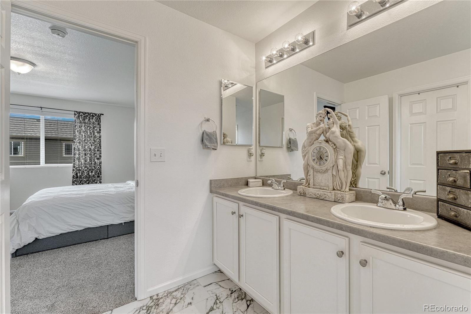 25586 E Maple Avenue Aurora CO 80018