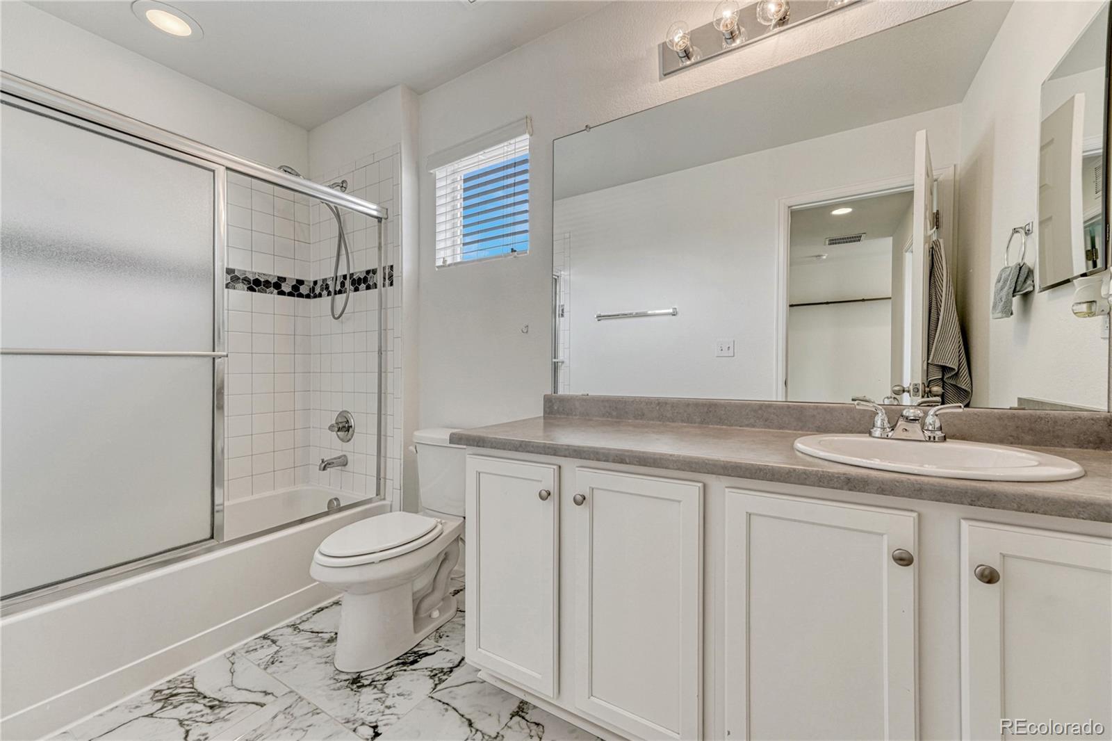 25586 E Maple Avenue Aurora CO 80018