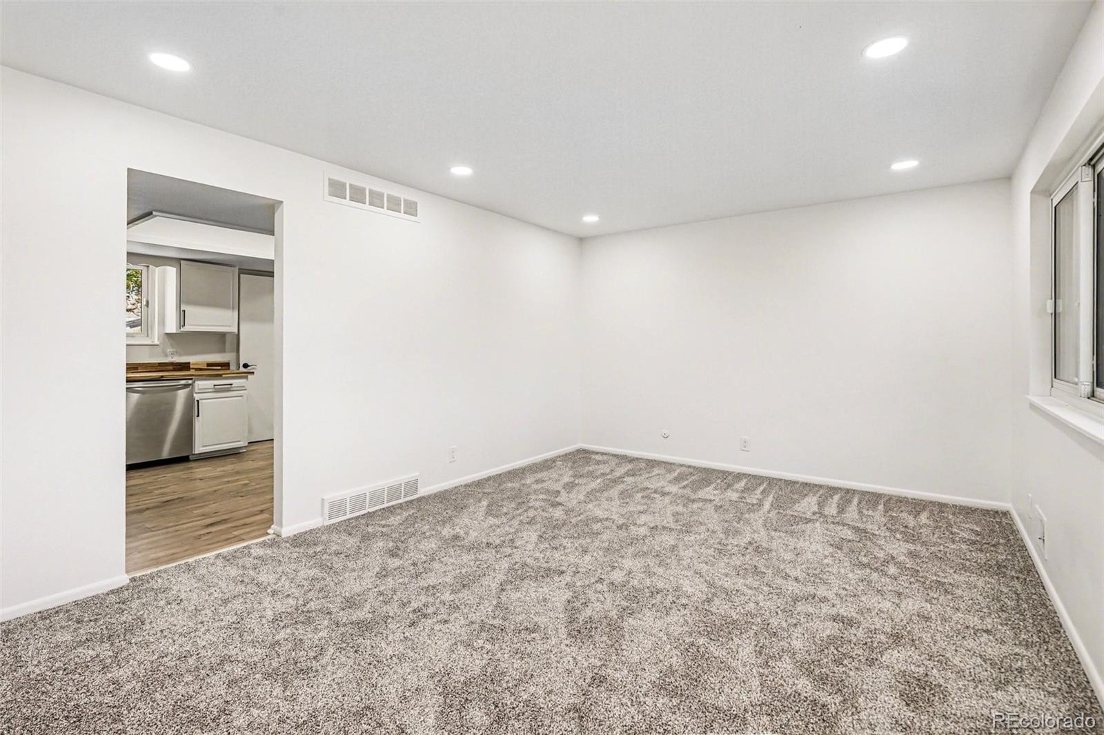 5034 Scranton Court Denver CO 80239