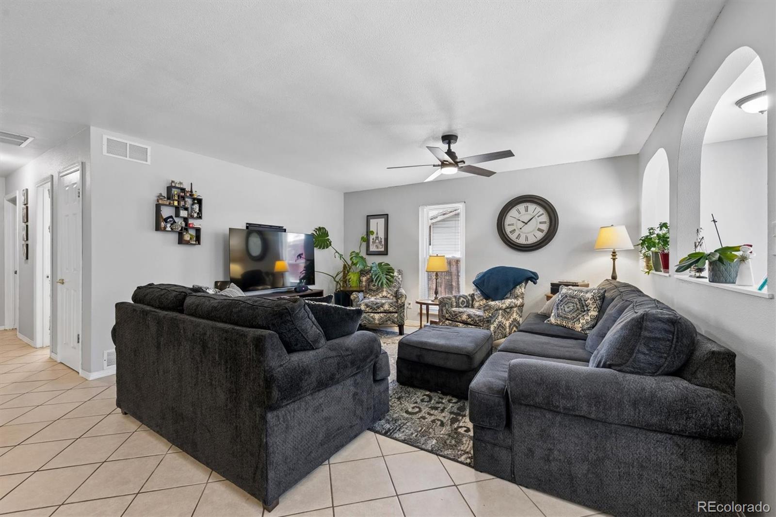 4493 N Auckland Court N Denver CO 80239