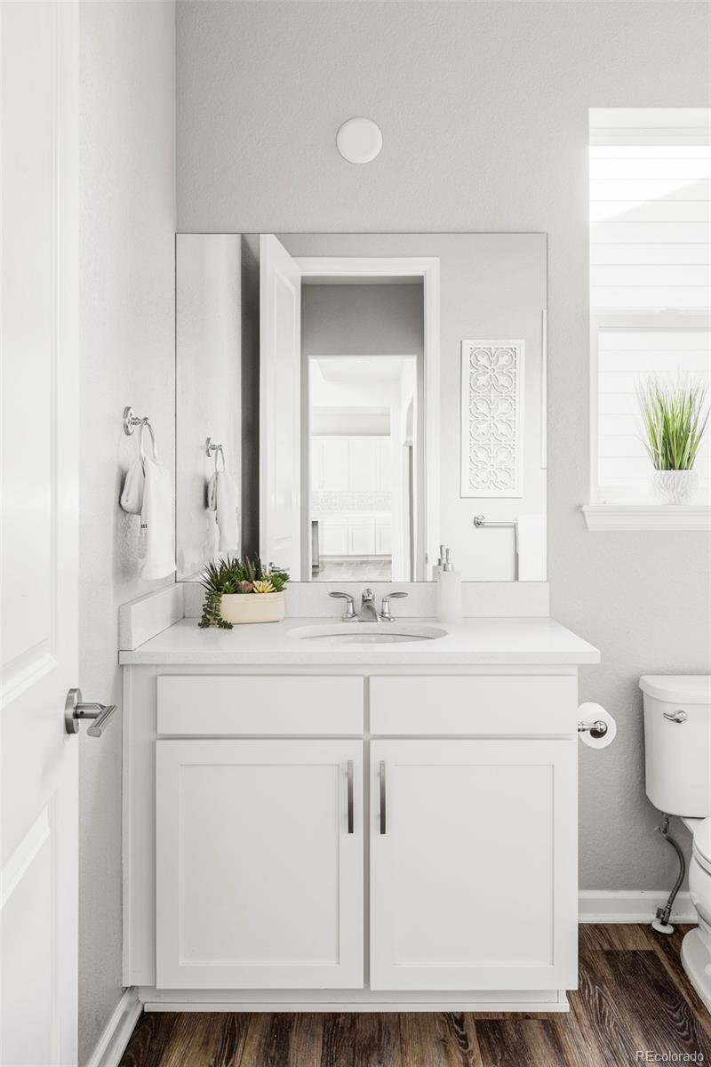 6843 S Vandriver Court Aurora CO 80016