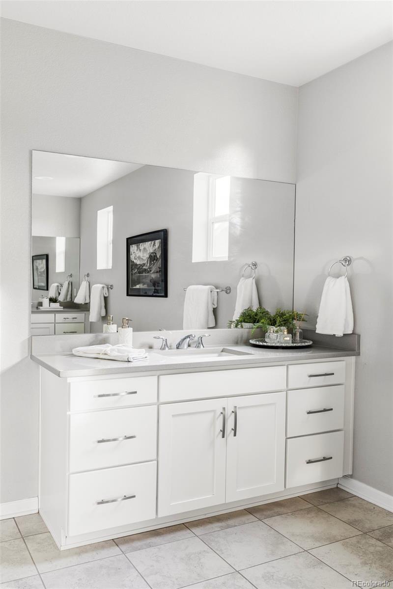 6843 S Vandriver Court Aurora CO 80016