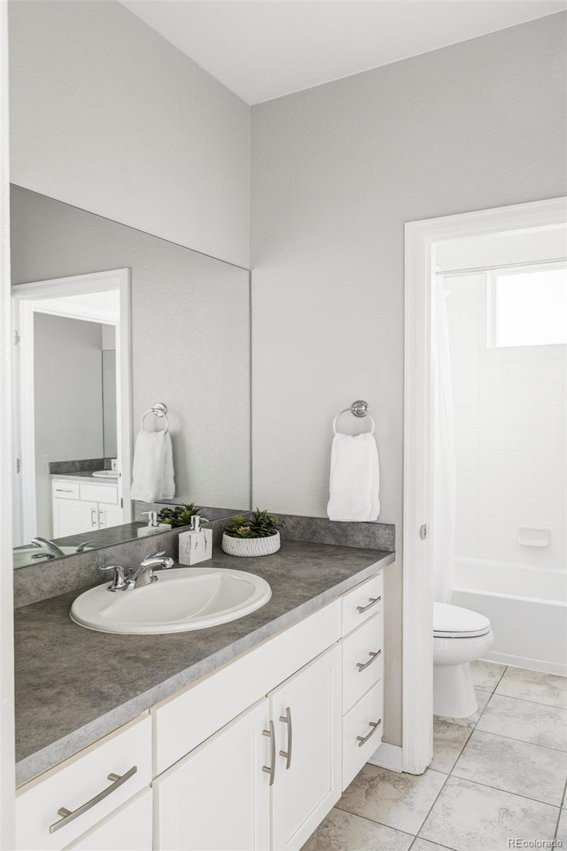 6843 S Vandriver Court Aurora CO 80016