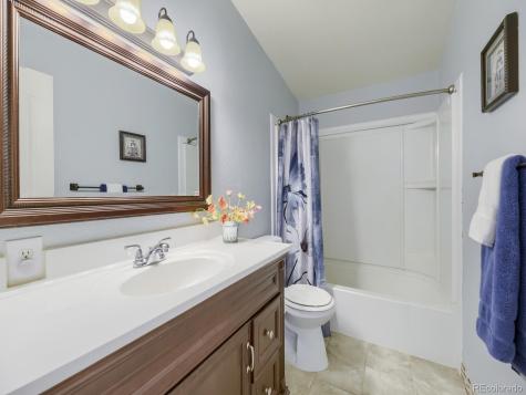 8690 Lariat Loop Elizabeth CO 80107