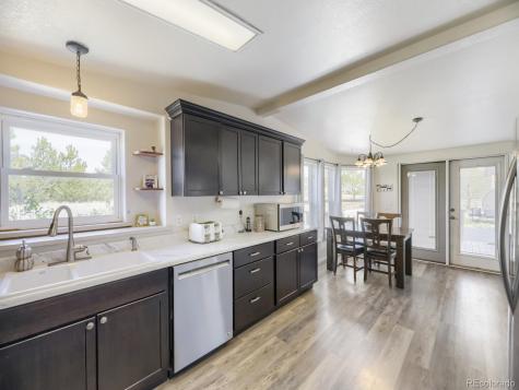 8690 Lariat Loop Elizabeth CO 80107