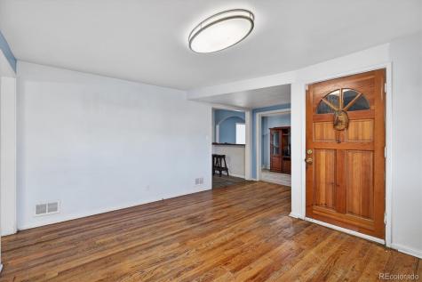 1090 Hanover Street Aurora CO 80010