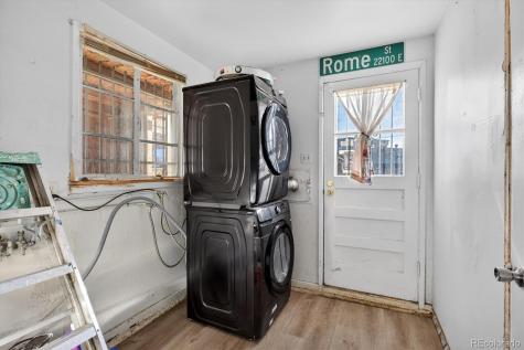 1090 Hanover Street Aurora CO 80010