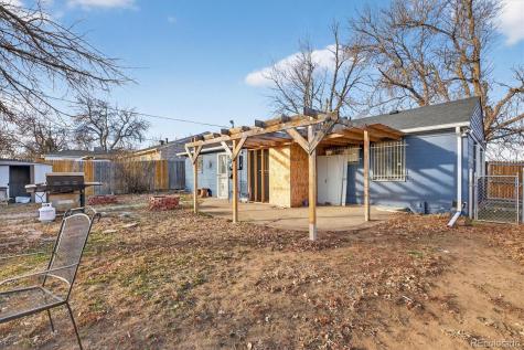 1090 Hanover Street Aurora CO 80010