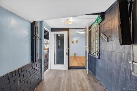 1090 Hanover Street Aurora CO 80010