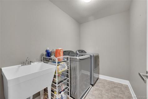 8432 E 49th Place Denver CO 80238