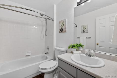 19805 E 58th Place Aurora CO 80019