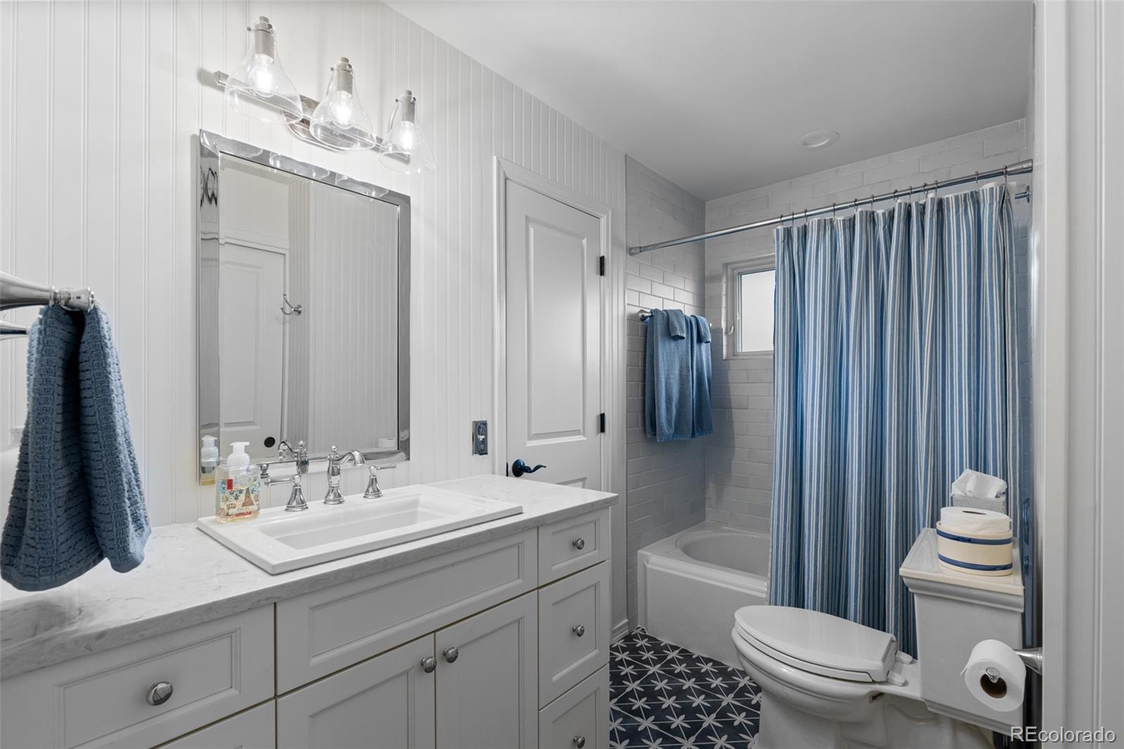 3047 S Holly Place Denver CO 80222