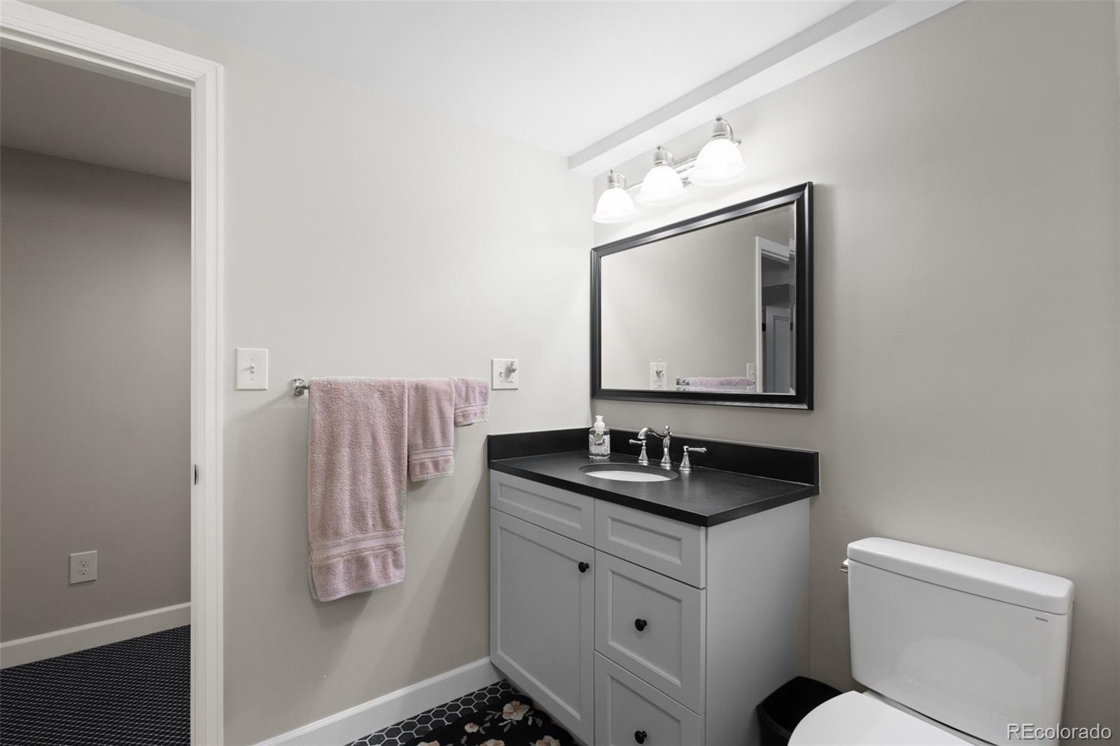 3047 S Holly Place Denver CO 80222