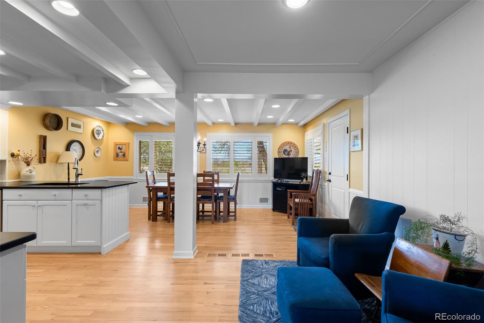 3047 S Holly Place Denver CO 80222