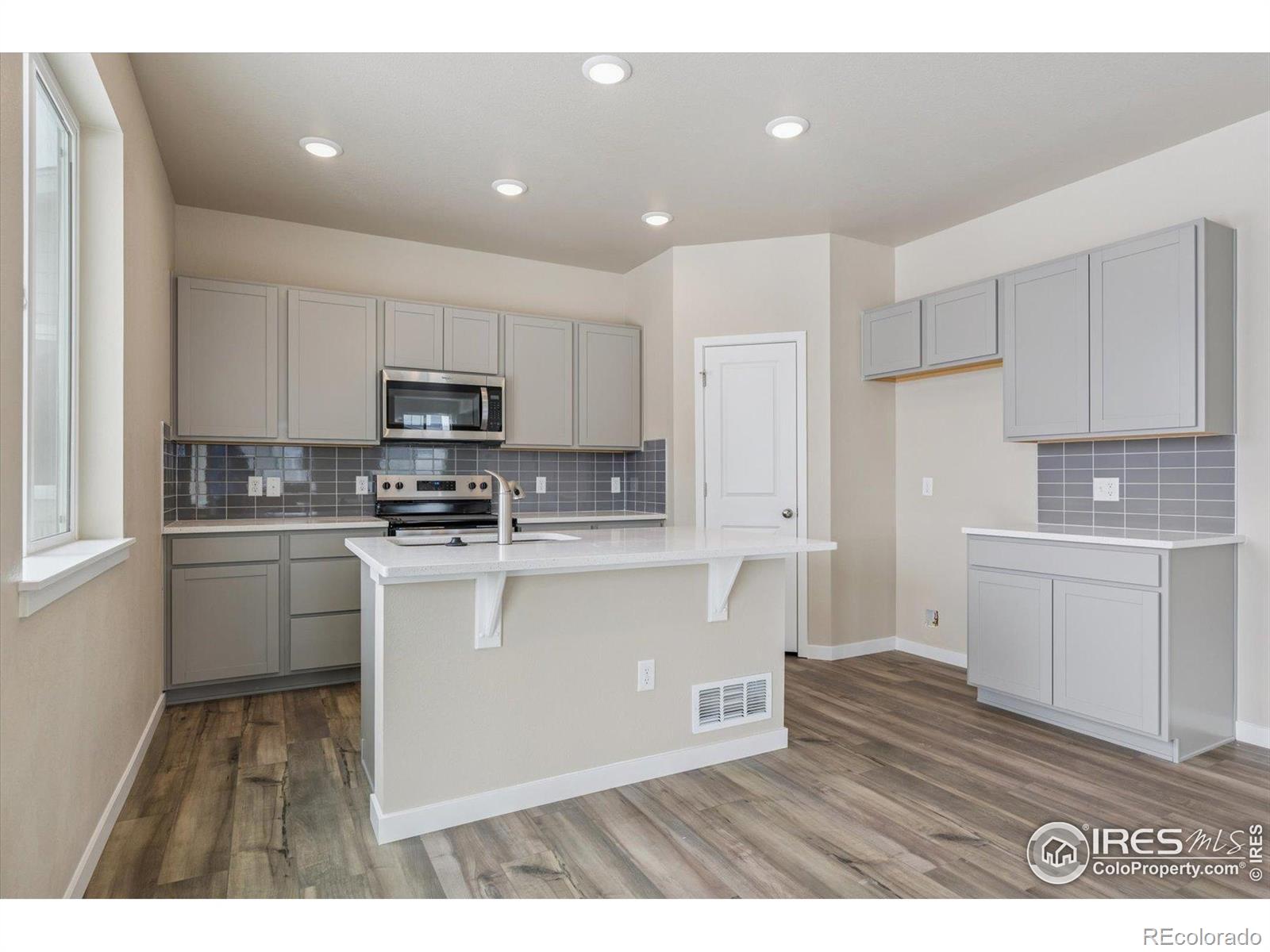 944 Harvard Street Johnstown CO 80534