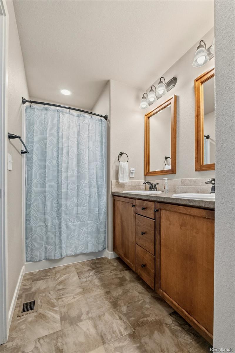 102 11th Avenue Wiggins CO 80654
