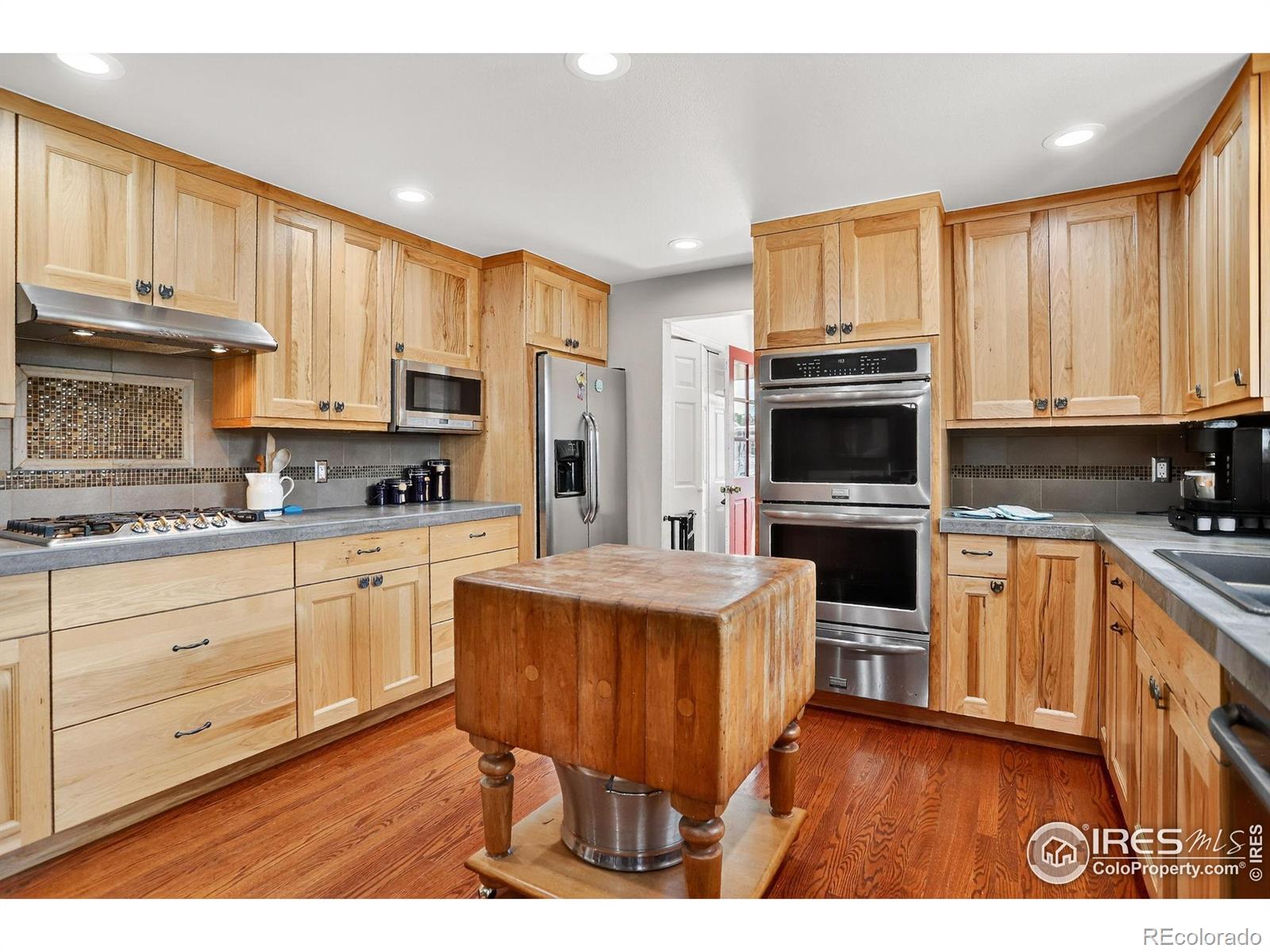 2316 Horseshoe Circle Longmont CO 80504