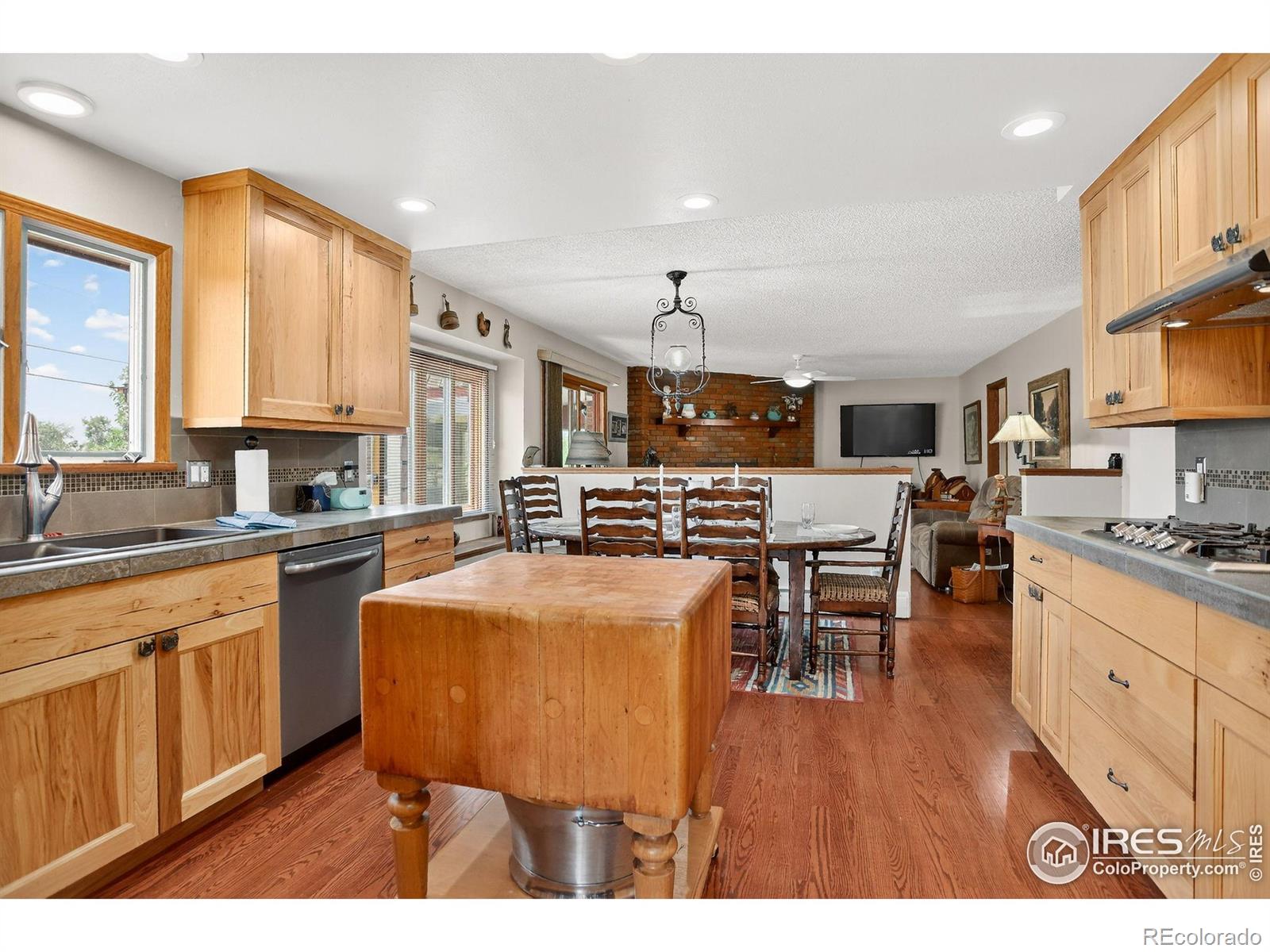 2316 Horseshoe Circle Longmont CO 80504