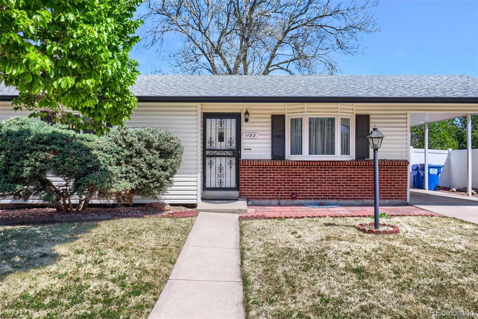 1182 Nucla Street Aurora CO 80011