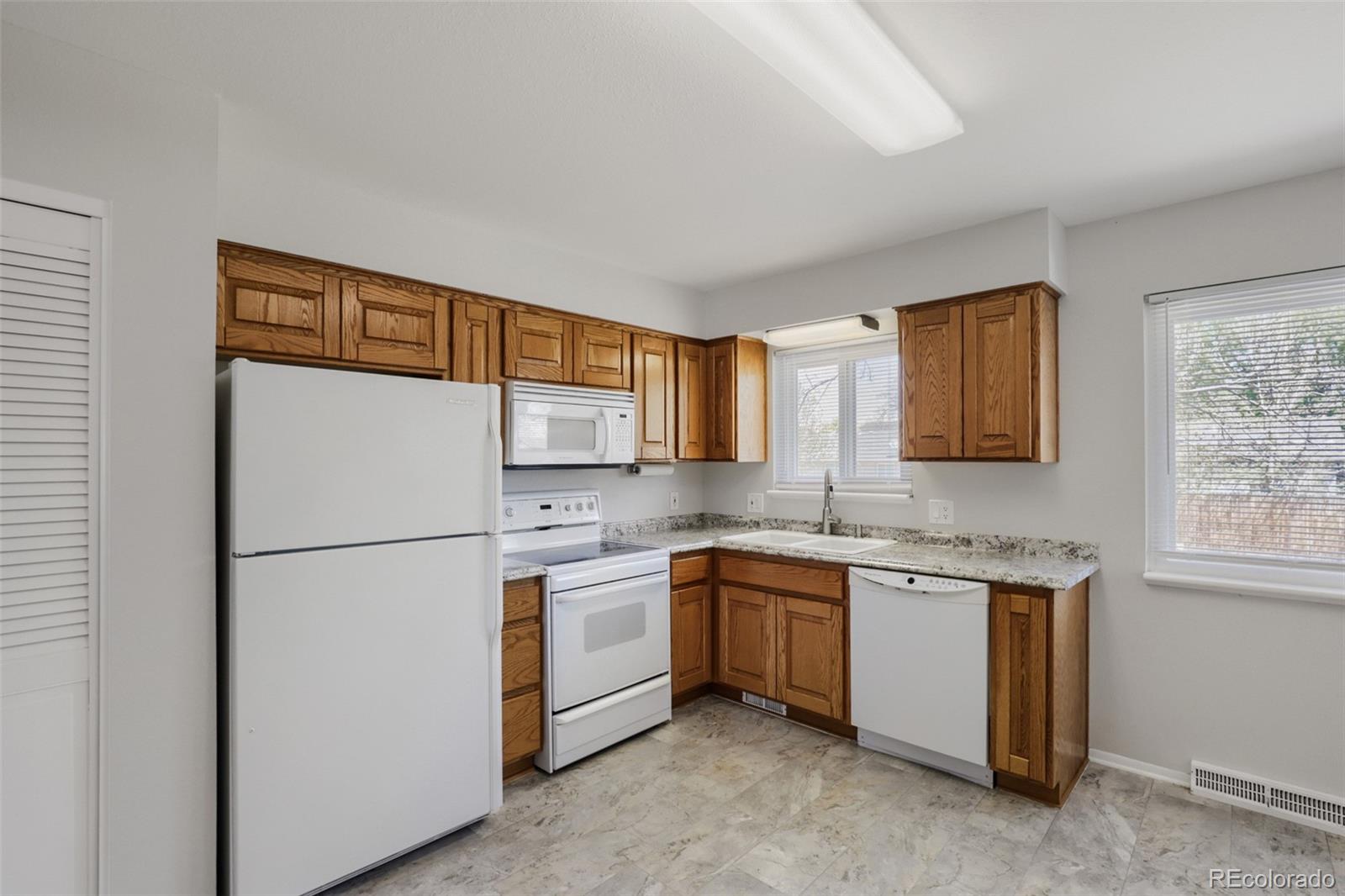 1182 Nucla Street Aurora CO 80011