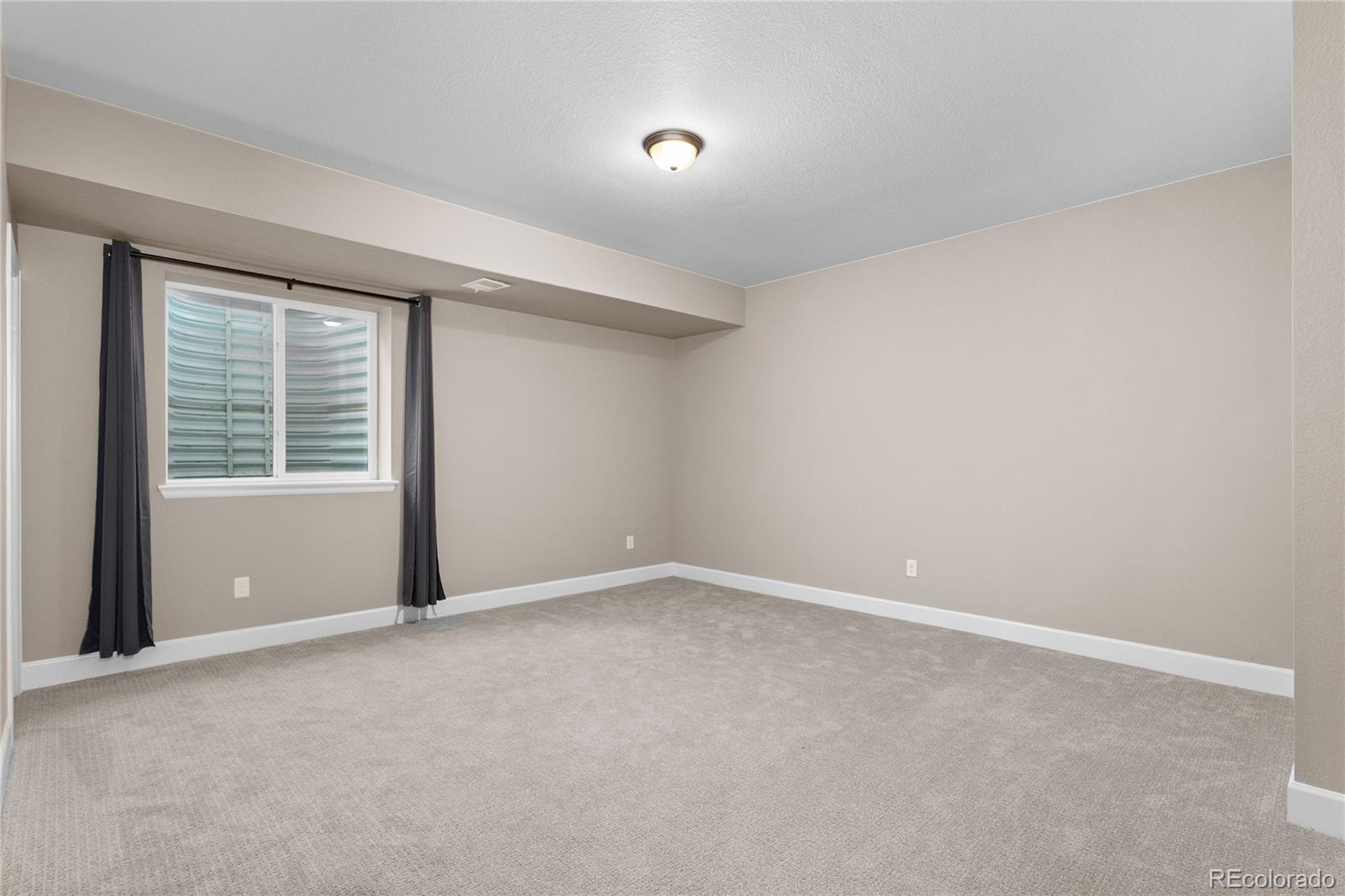 3988 Grand Baker Street Aurora CO 80019