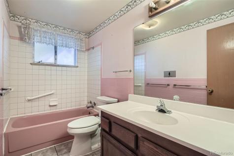 472 Jamaica Street Aurora CO 80010