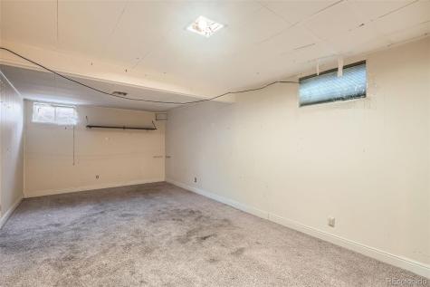 472 Jamaica Street Aurora CO 80010