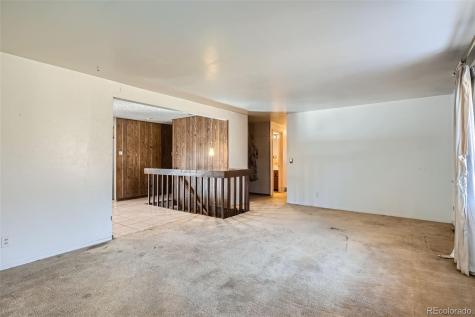 472 Jamaica Street Aurora CO 80010