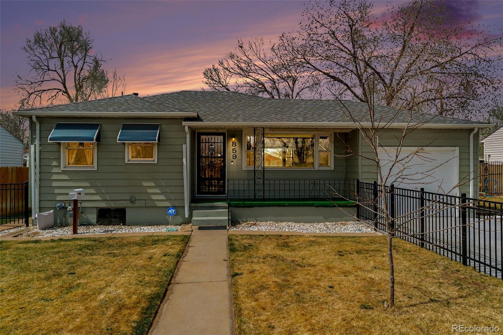 859 S Quieto Way Denver CO 80223