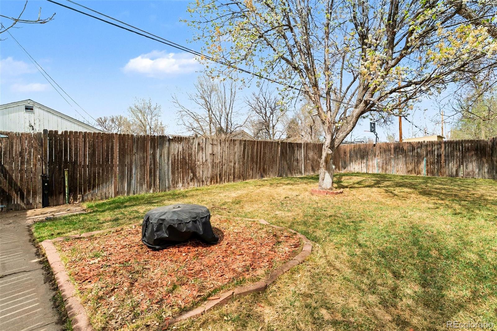 859 S Quieto Way Denver CO 80223