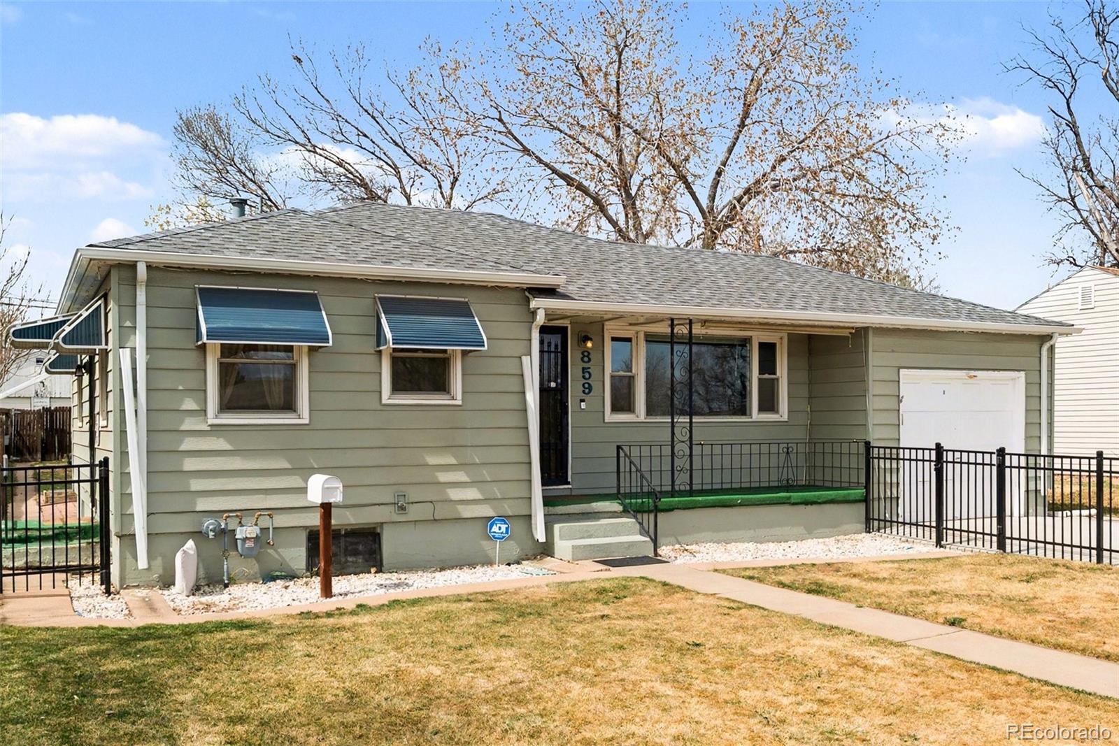 859 S Quieto Way Denver CO 80223