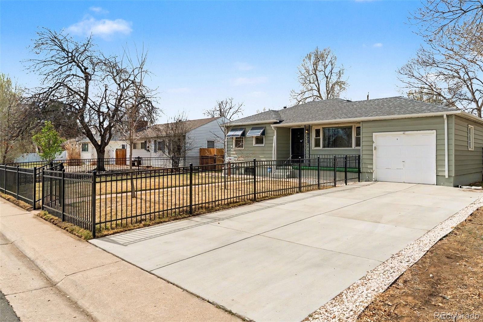 859 S Quieto Way Denver CO 80223