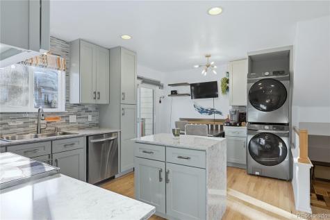 2126 S Espana Street Aurora CO 80013