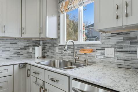 2126 S Espana Street Aurora CO 80013