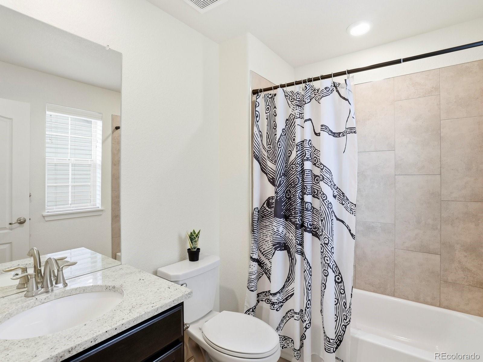 8275 Arapahoe Peak Street Littleton CO 80125