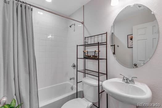 3541 Valleywood Court Johnstown CO 80534