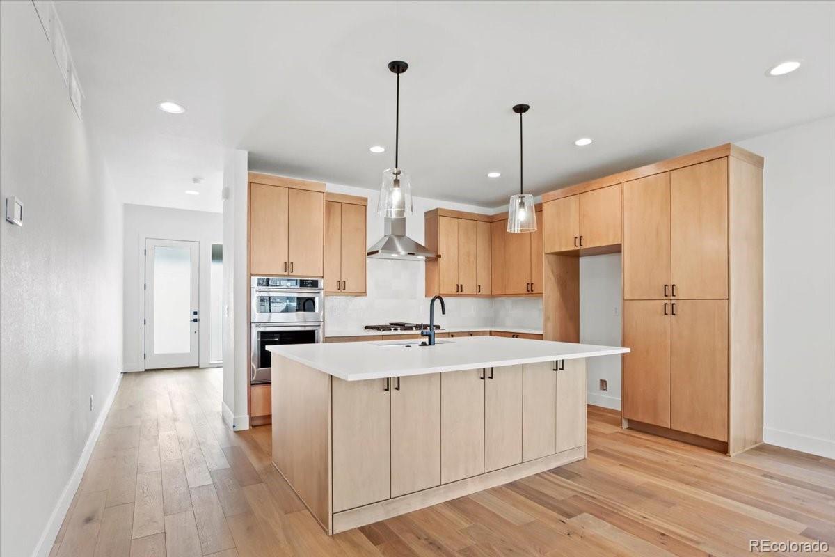 5604 Grandville Avenue Longmont CO 80503
