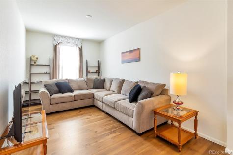 855 N Waterloo Circle Aurora CO 80018