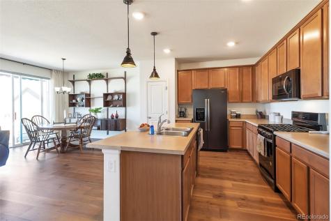 855 N Waterloo Circle Aurora CO 80018