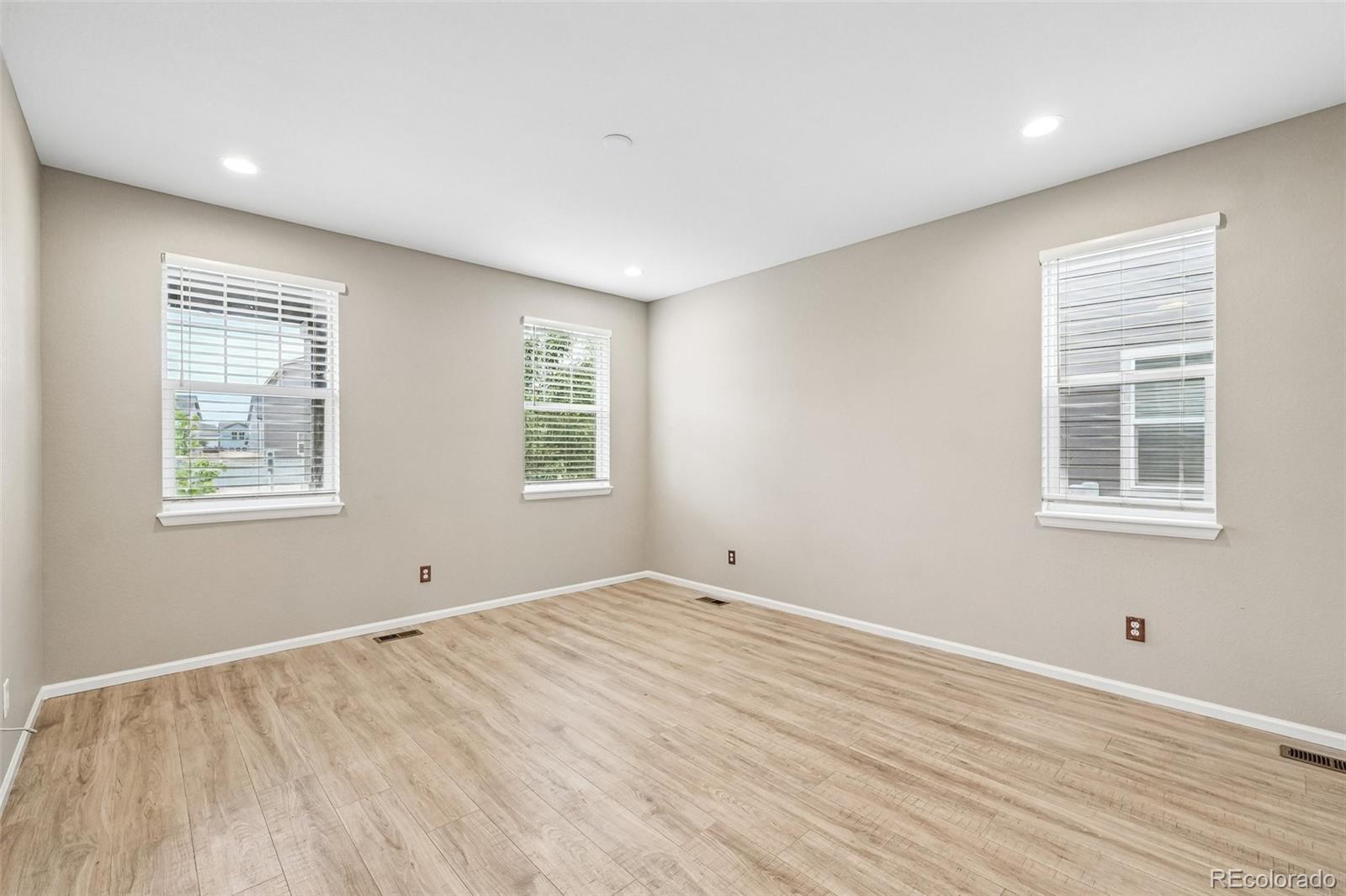 6568 N Ceylon Street Denver CO 80249