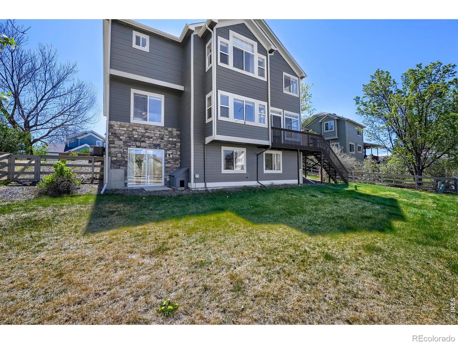 3965 Hawthorne Circle Longmont CO 80503