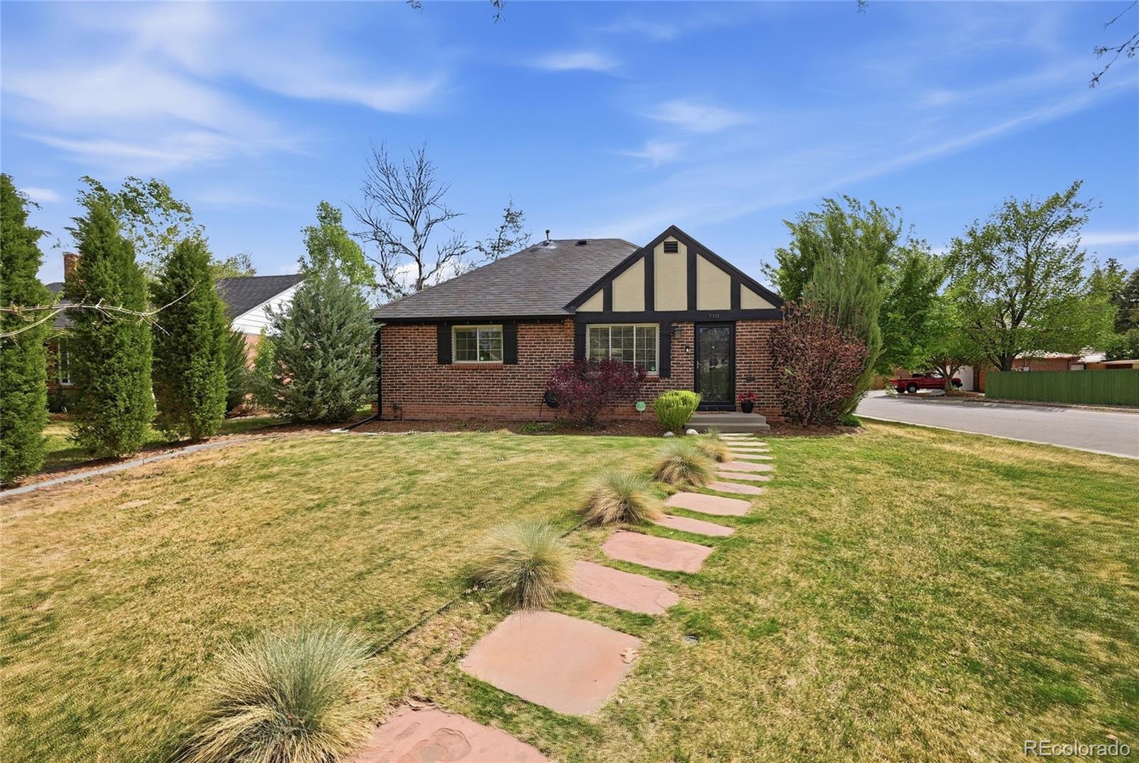 1000 Locust Street Denver CO 80220