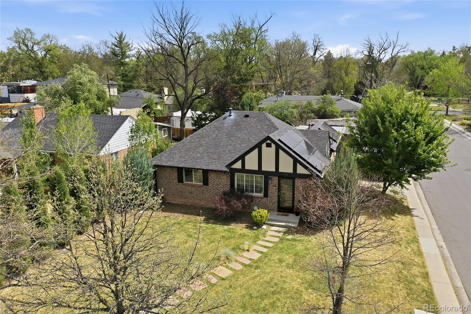 1000 Locust Street Denver CO 80220