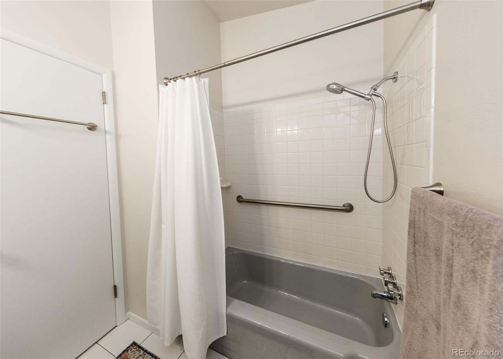 609 Pioneer Lane Colorado Springs CO 80904