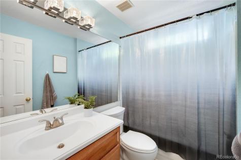 3367 S Argonne Court Aurora CO 80013