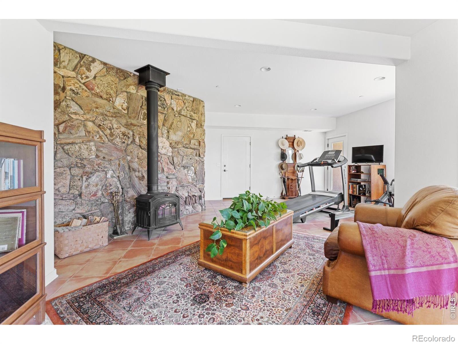 95 Rowell Drive Lyons CO 80540