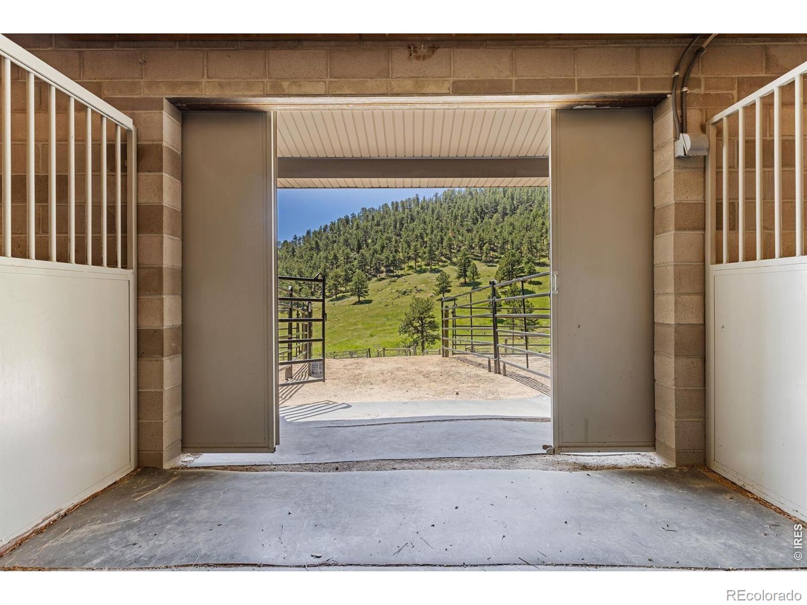 95 Rowell Drive Lyons CO 80540